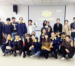 定期举办员工生日会，HR人员深入一线慰问当月寿星员工，倾听基层声音，了解各方面需求